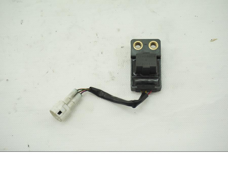 Framsidan på Tilt Sensor från en KTM RC 390 -2019 motorcykel.