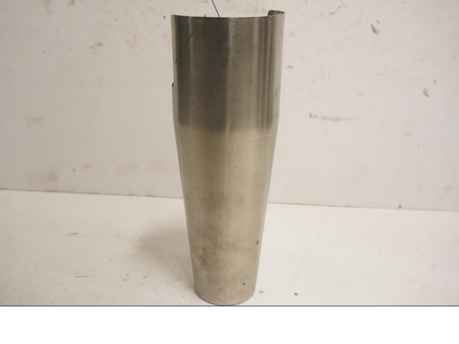 Baksidan på Gaffeldekorrör från en Yamaha XVS 650 -1999 motorcykel.