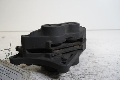 Höger sida på Bromsok från en Triumph Sprint RS -2000 motorcykel.