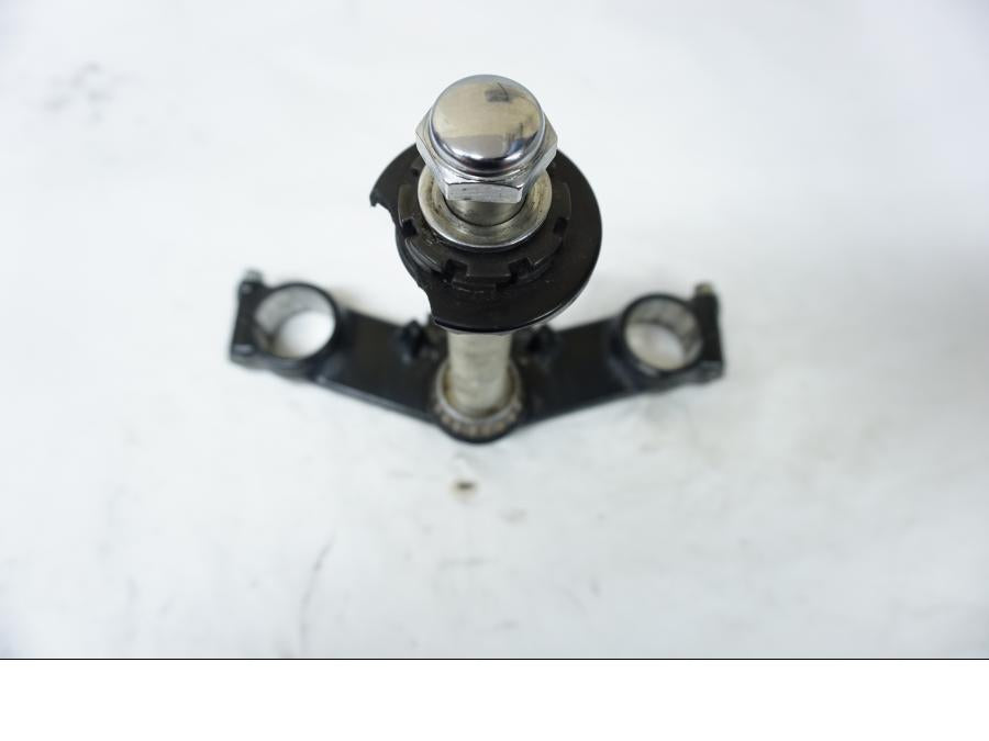 Höger sida på Gaffelkrona från en Kawasaki ZX-6R -1995 motorcykel.