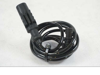 Framsidan på ABS givare från en KTM 1290 Super Duke R EVO -2023 motorcykel.