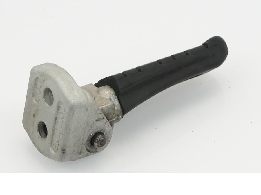 Höger sida på Fotpinne från en KTM 690 Duke -2012 motorcykel.