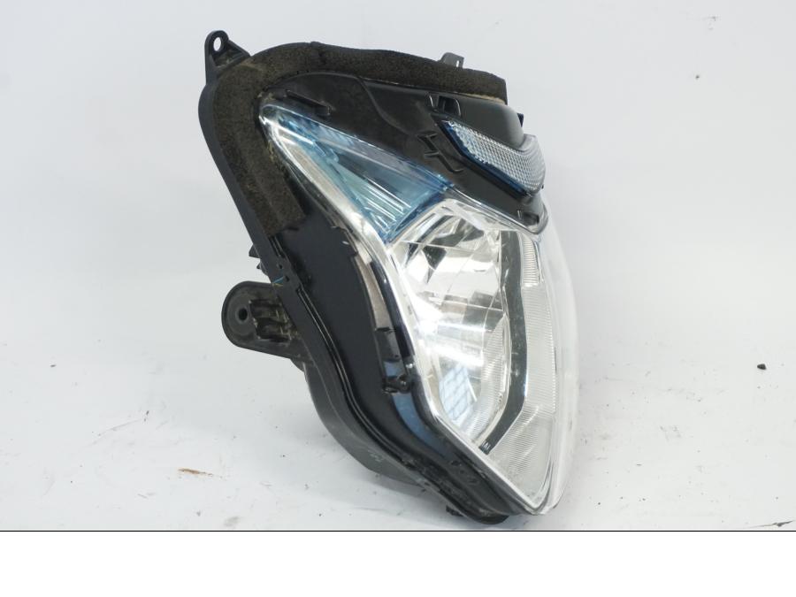 Höger sida på Strålkastare från en Honda CB 500 X -2015 motorcykel.