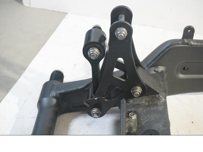 Höger sida på Sving från en Kawasaki Z 1000 -2014 motorcykel.