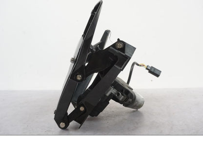 Snett uppifrån på Vindrutemotor från en BMW K 1600 GTL -2015 motorcykel.