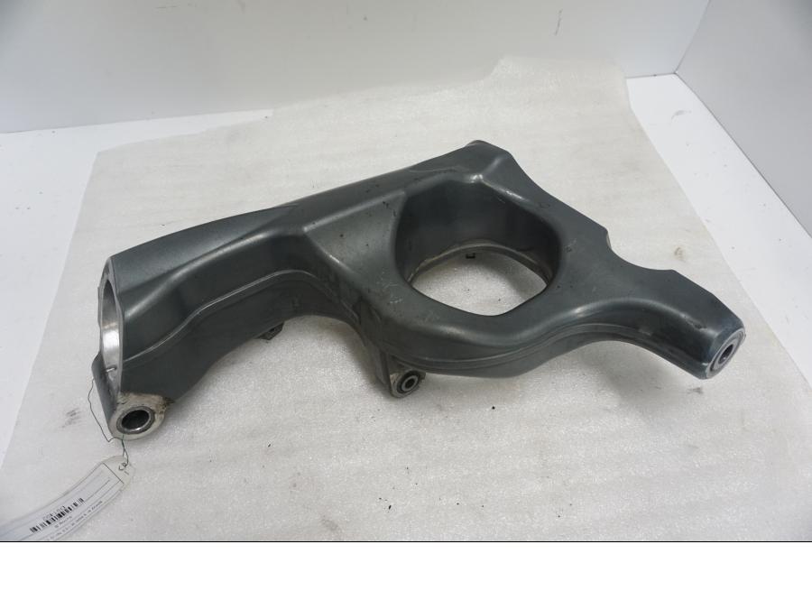 Framsidan på Sving från en BMW K 1300 R -2011 motorcykel.