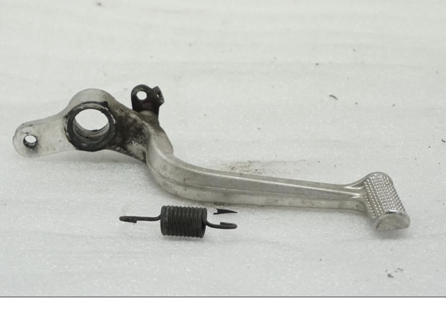 Framsidan på Bromspedal från en Suzuki GSX 1300 BK -2008 motorcykel.