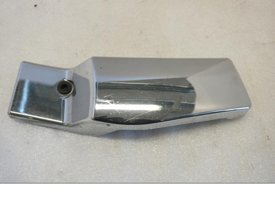 Framsidan på Ramplast från en Suzuki VL 800 -2004 motorcykel.