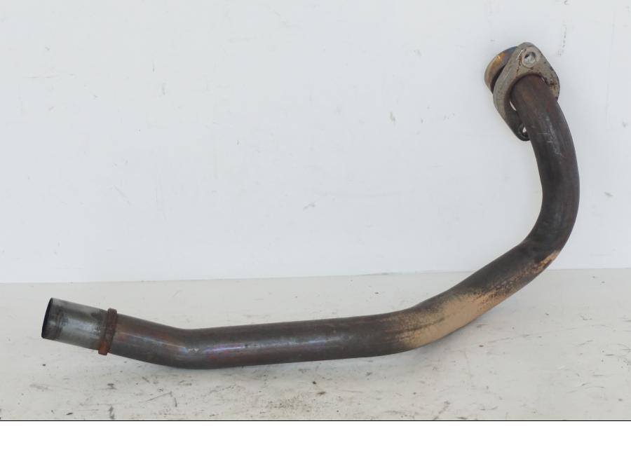 Framsidan på Grenrör från en Honda SH 300 A -2011 scooter.