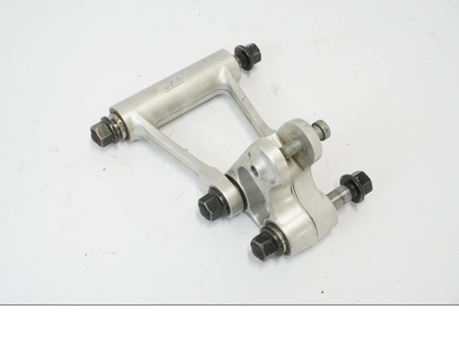 Höger sida på Stötdämparlänkage från en KTM 690 Duke -2016 motorcykel.