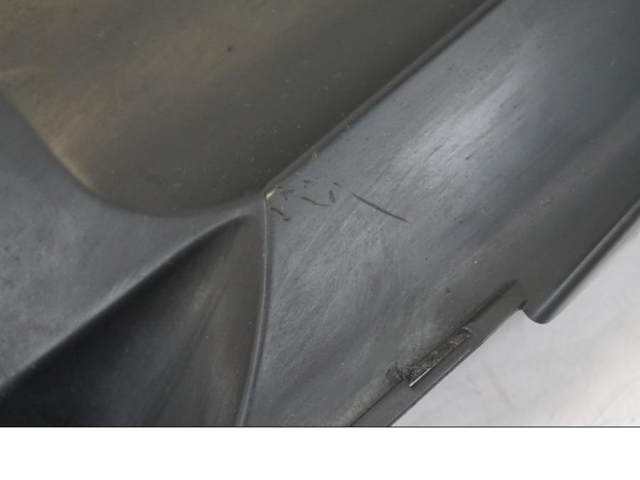 Baksidan på Svingskärm från en Yamaha YZF 1000 R1 -2004 motorcykel.