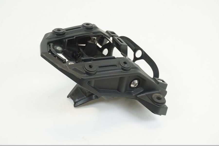 Höger sida på Toppkåpsinsida från en Yamaha MT-10 -2018 motorcykel.