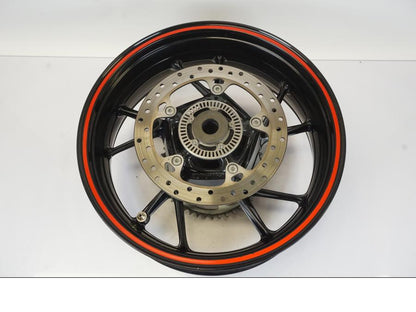 Baksidan på Hjulpaket från en BMW S 1000 XR -2019 motorcykel.