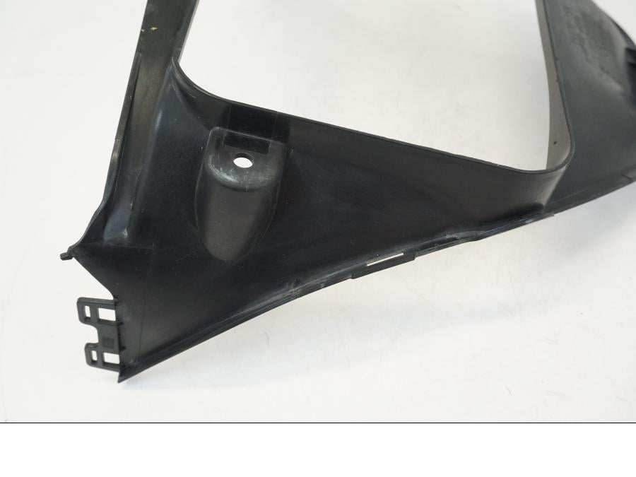 Extrabild1 på Trekanten från en Suzuki GSX 1300 R -2017 motorcykel.