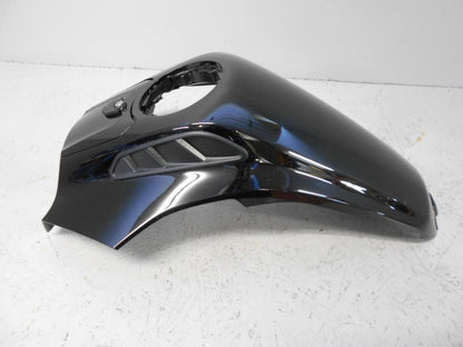 Höger sida på Bensintankskåpa från en BMW R 1200 GSA -2018 motorcykel.