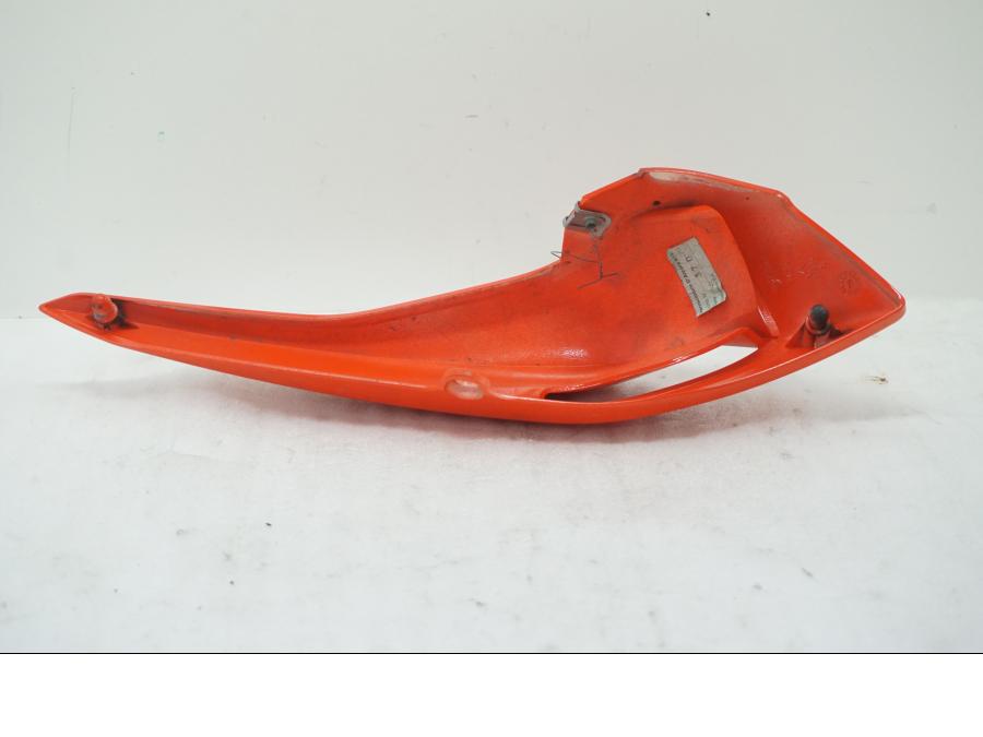 Höger sida på Bakvinge från en MV Agusta Brutale 800 -2014 motorcykel.