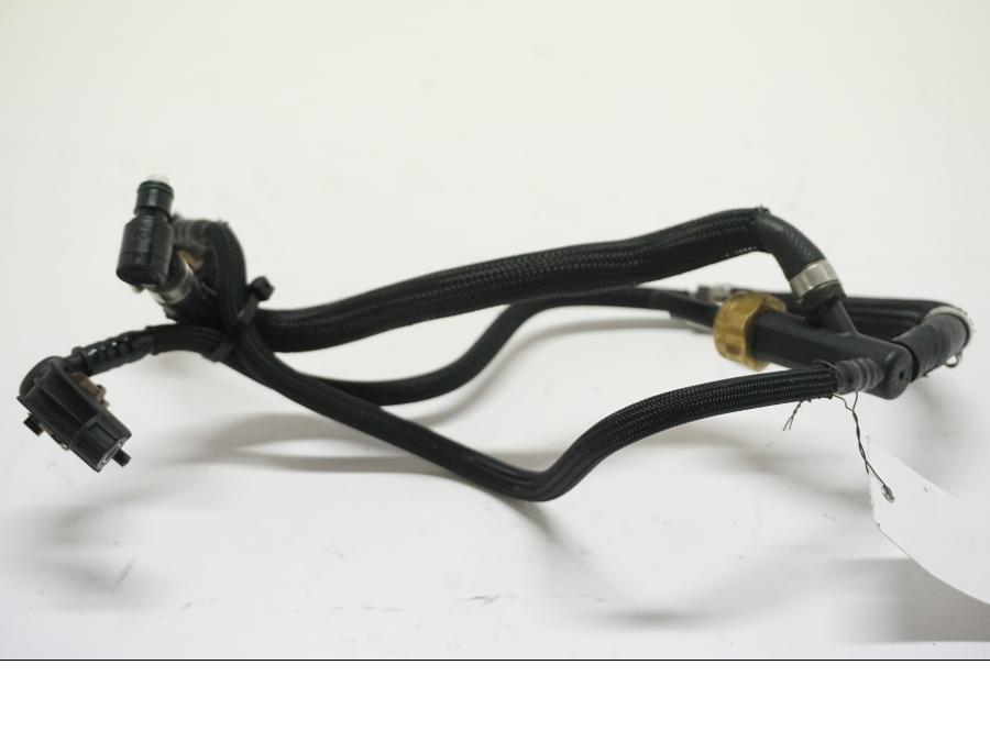 Framsidan på Fuel Rail från en BMW R 1250 GS -2019 motorcykel.