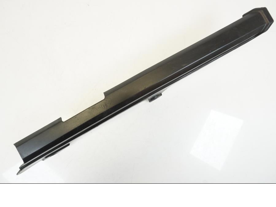 Baksidan på Kedjeskydd från en Kawasaki ZX-12R -2000 motorcykel.