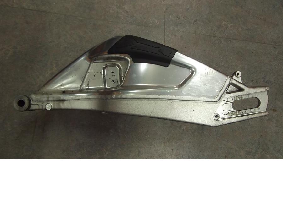 Framsidan på Sving från en BMW S 1000 RR -2016 motorcykel.