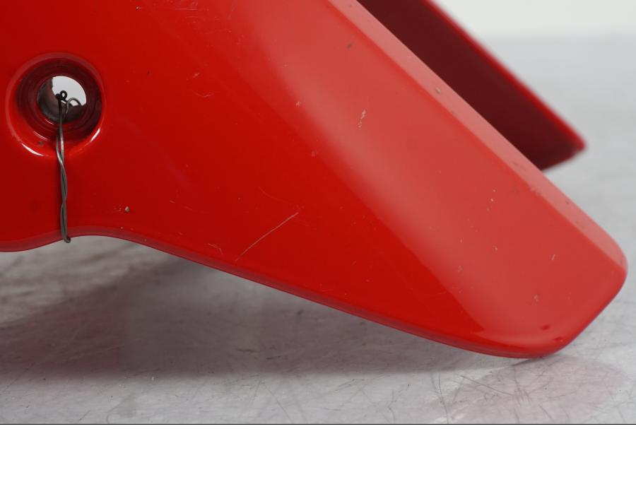 Höger sida på Framskärm från en Ducati Supersport 939 -2017 motorcykel.