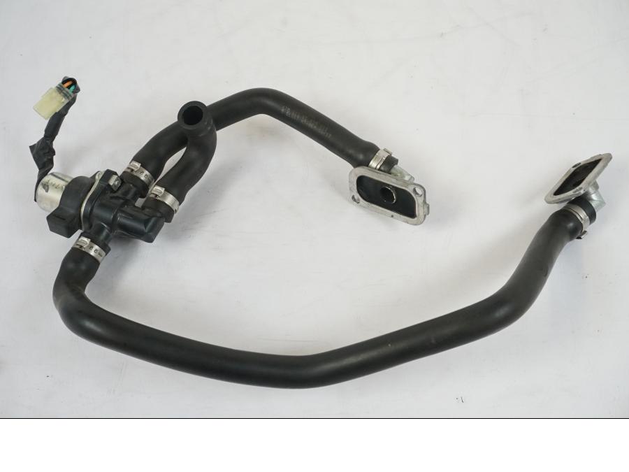 Framsidan på Second Air från en KTM 1290 Super Duke R -2018 motorcykel.