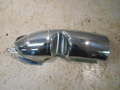 Framsidan på Värmeskydd från en Honda GL 1800 -2001 motorcykel.