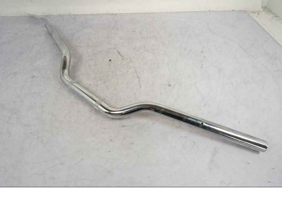 Baksidan på Styre från en Triumph Bonneville T120 -2021 motorcykel.