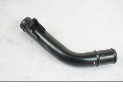 Höger sida på Vattenrör från en Kawasaki Z 900 -2019 motorcykel.