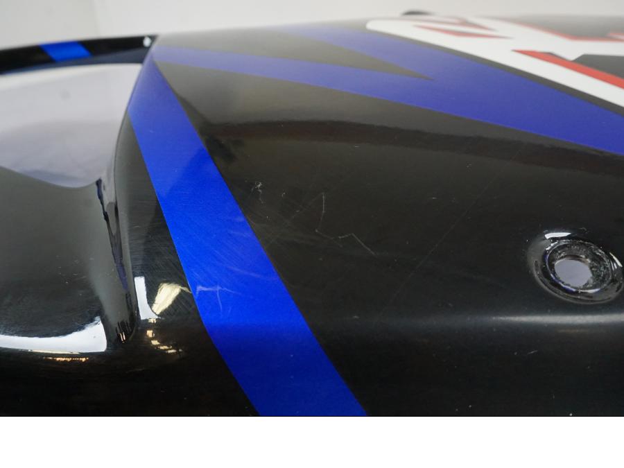 Extrabild2 på Sidkåpa från en Honda CBR 900 RR -2003 motorcykel.