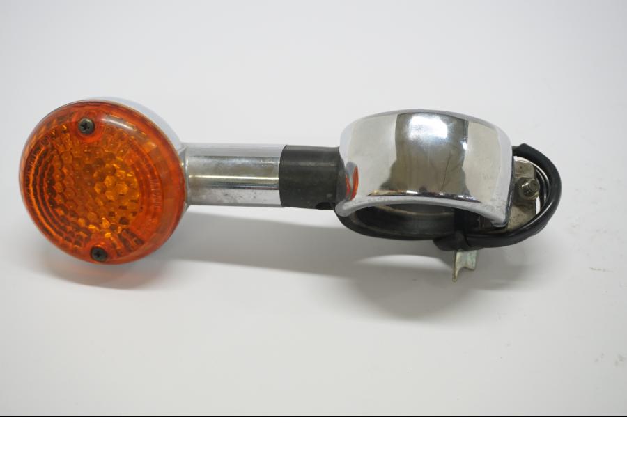 Framsidan på Blinkers från en Suzuki VZ 800 -1998 motorcykel.