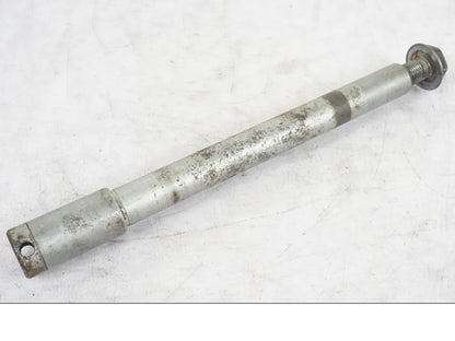 Framsidan på Axel från en Honda CBR 1000 F -1989 motorcykel.