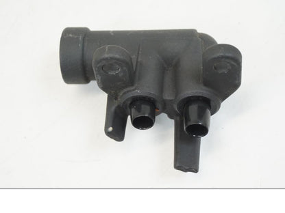 Höger sida på Bromsfördelare från en Honda XL 1000 V -1999 motorcykel.