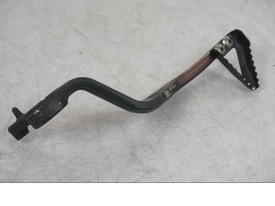 Baksidan på Bromspedal från en KTM 1290 Super Adventure R -2018 motorcykel.