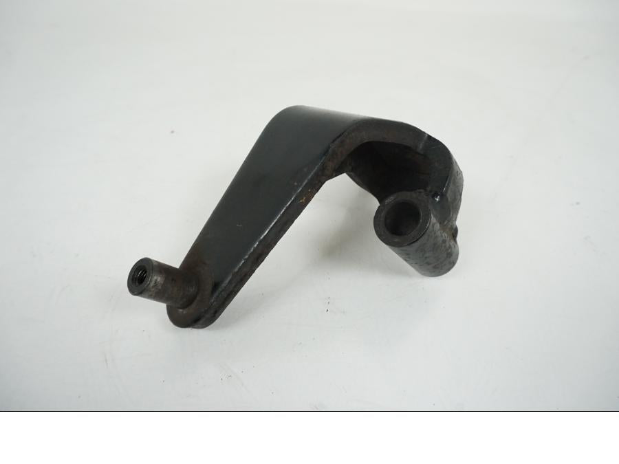 Baksidan på Växelpedalfäste från en Yamaha XVZ 1300 -1997 motorcykel.