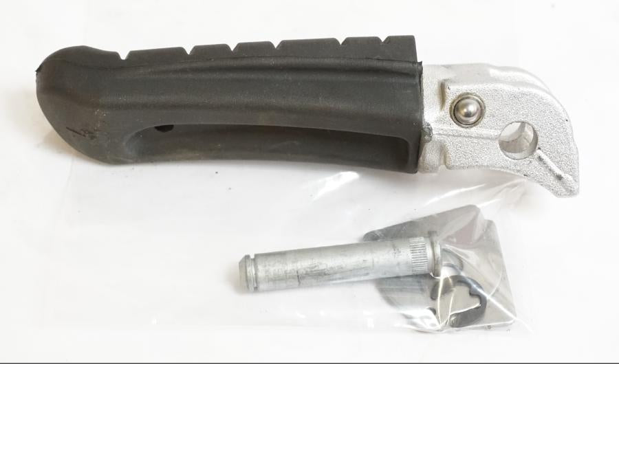 Baksidan på Fotpinne från en KTM 690 Enduro -2016 motorcykel.