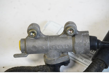 Baksidan på Bromshuvudcylinder från en Honda ST 1100 -1998 motorcykel.