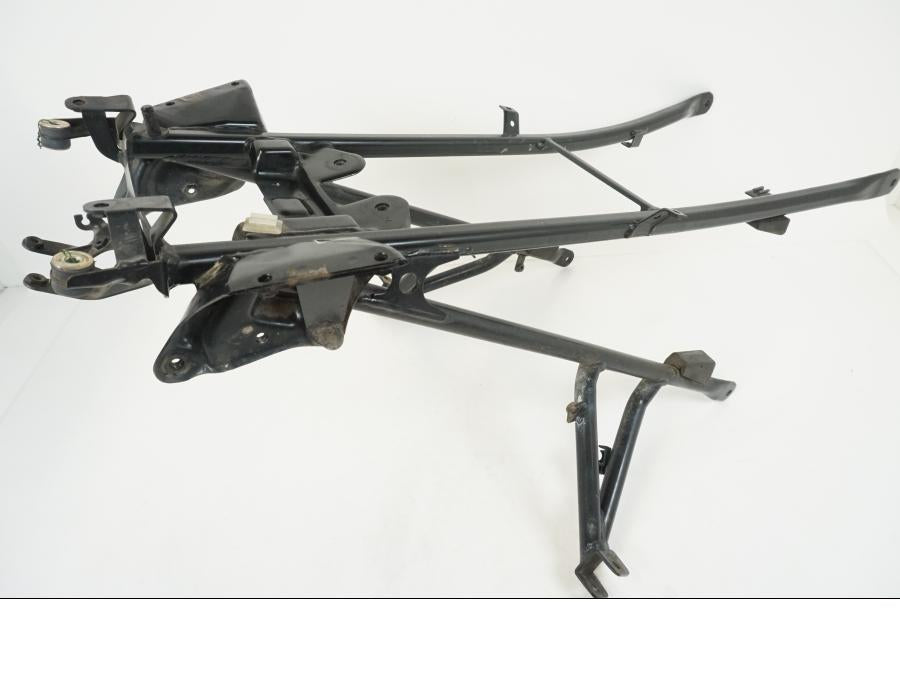 Framsidan på Bakram från en BMW F 650 CS -2002 motorcykel.