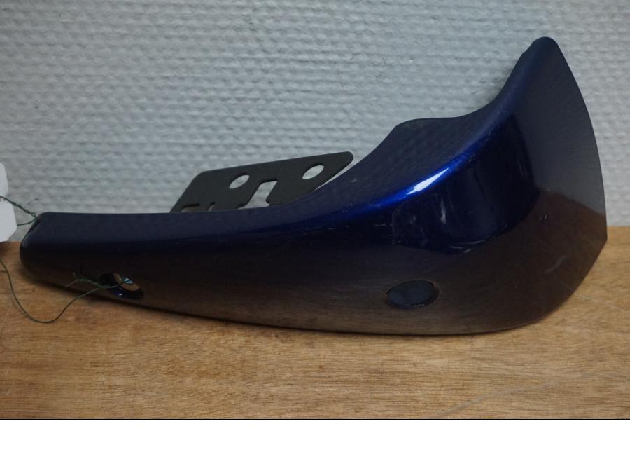 Baksidan på Sidopanel från en Yamaha XVS 1300 -2008 motorcykel.