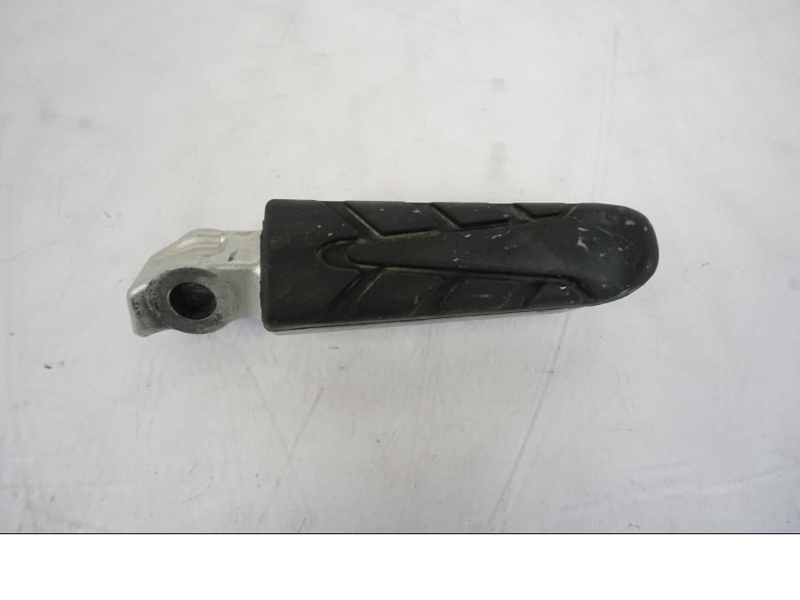 Snett uppifrån på Fotpinne från en Honda VFR 1200 -2010 motorcykel.