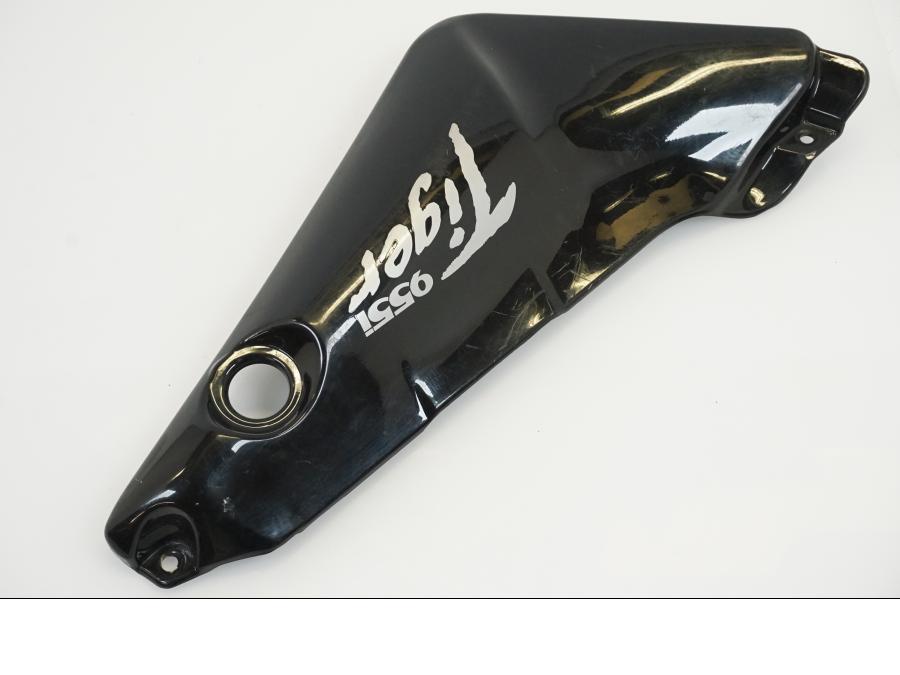 Höger sida på Sidopanel från en Triumph Tiger -2004 motorcykel.