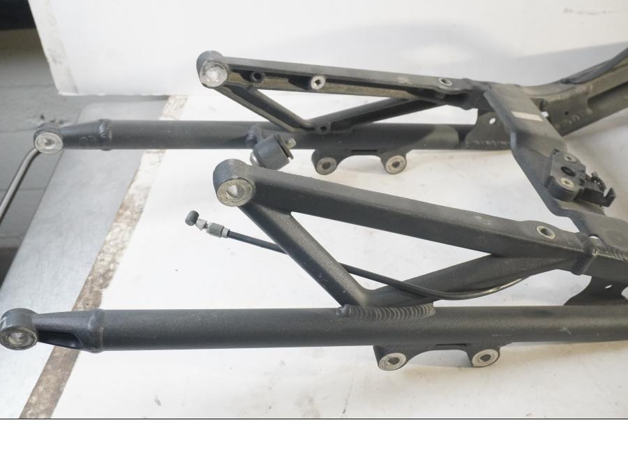 Framsidan på Bakram från en Triumph Daytona 675 -2008 motorcykel.