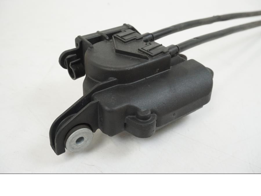 Snett uppifrån på Avgasspjällmotor från en BMW S 1000 R -2019 motorcykel.