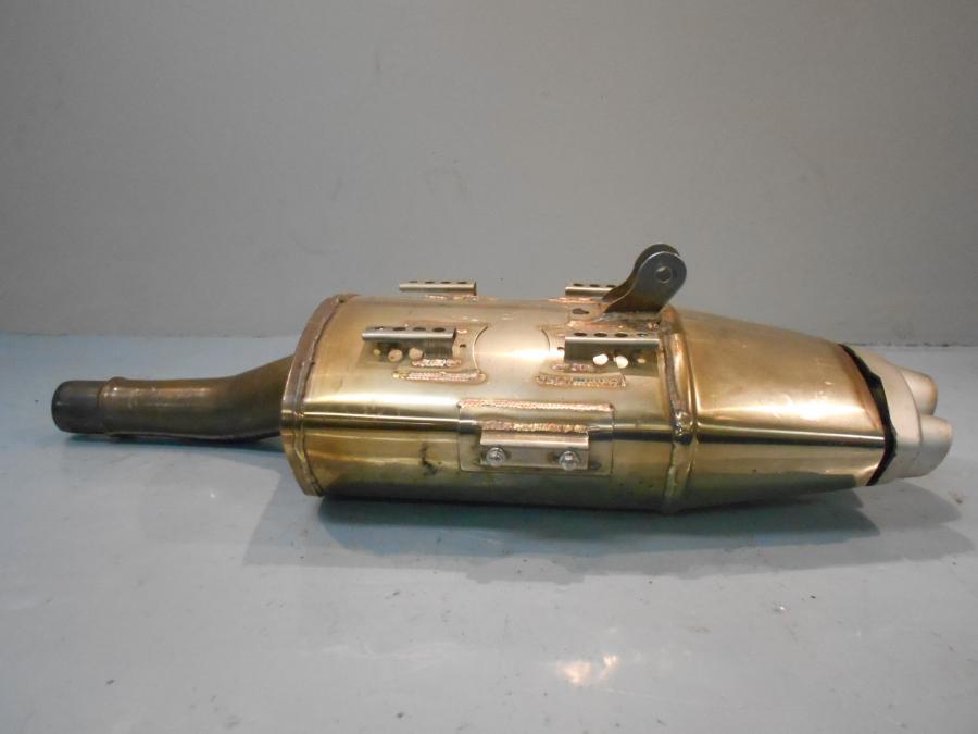 Höger sida på Ljuddämpare från en Triumph Daytona 675 -2008 motorcykel.