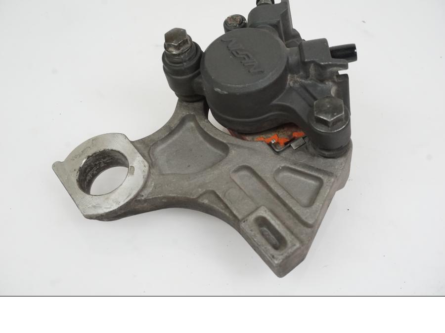 Baksidan på Bromsok från en Yamaha YZF R6 -2006 motorcykel.