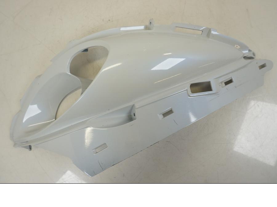 Framsidan på Luftintag från en Suzuki GSX 1300 R -2017 motorcykel.