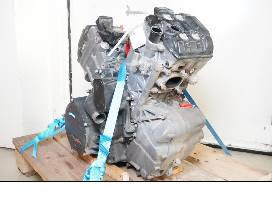 Extrabild3 på Motor från en KTM 1290 Super Adventure R -2018 motorcykel.