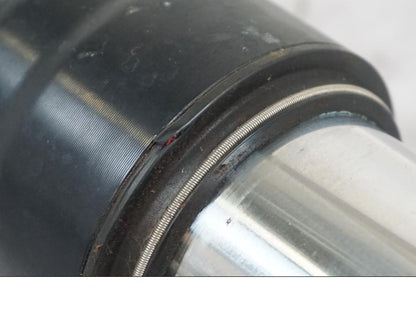 Extrabild4 på Gaffelben från en KTM 690 SM R -2009 motorcykel.