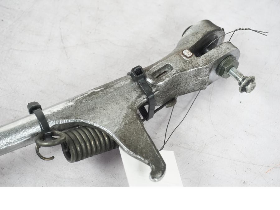 Höger sida på Sidostöd från en Honda VT 600 C -1998 motorcykel.