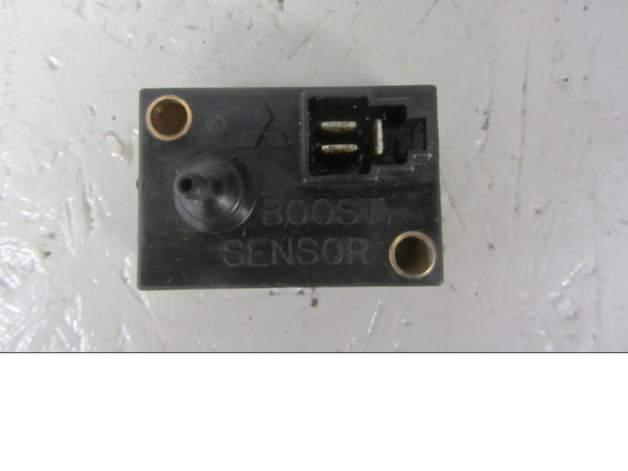 Framsidan på Boostsensor från en Suzuki VS 1400 -1996 motorcykel.