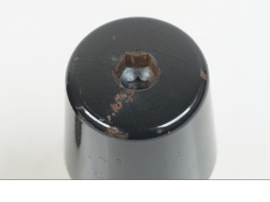 Baksidan på Styrvikt från en Yamaha XJ 900 -1997 motorcykel.